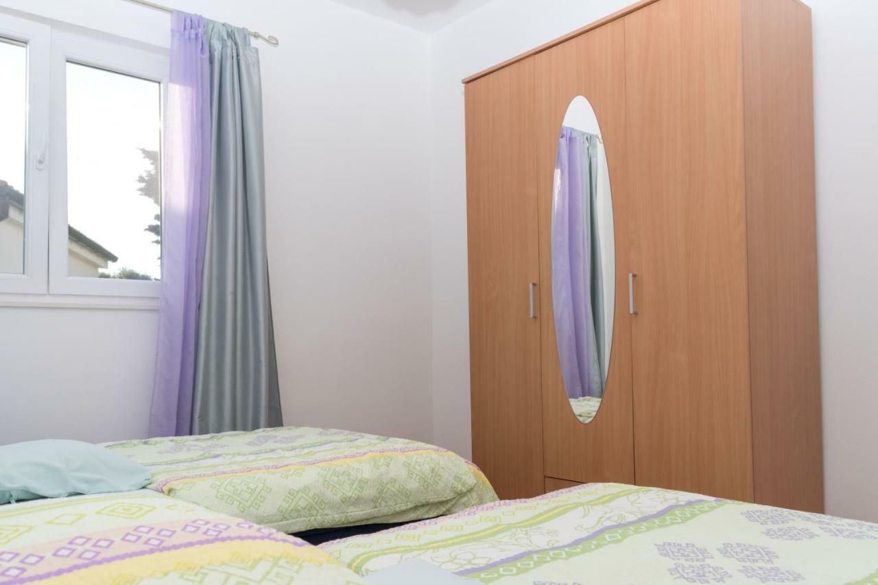 Apartment Rora Zaboric Luaran gambar
