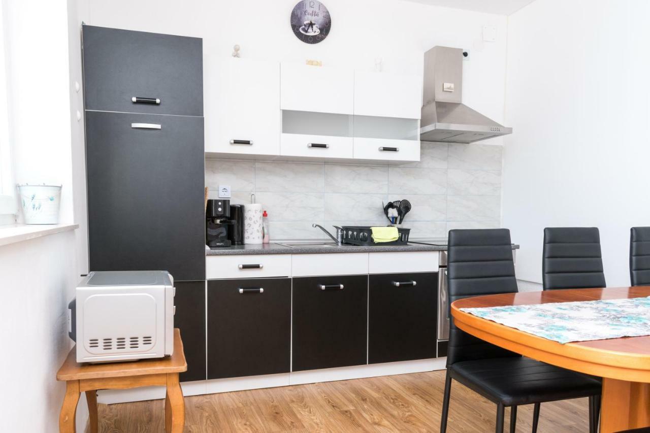 Apartment Rora Zaboric Luaran gambar